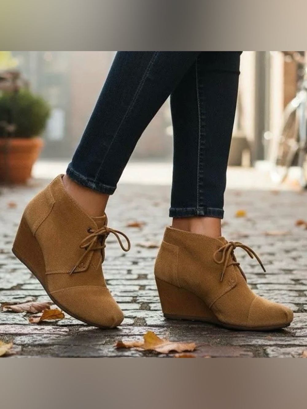 BOBS from Skechers High Notes Behold Wedge Bootie